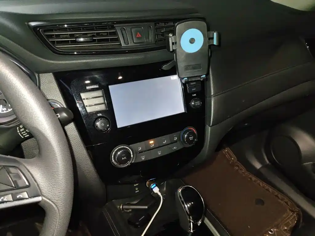 Nissan X-Trail — миниатюра 6