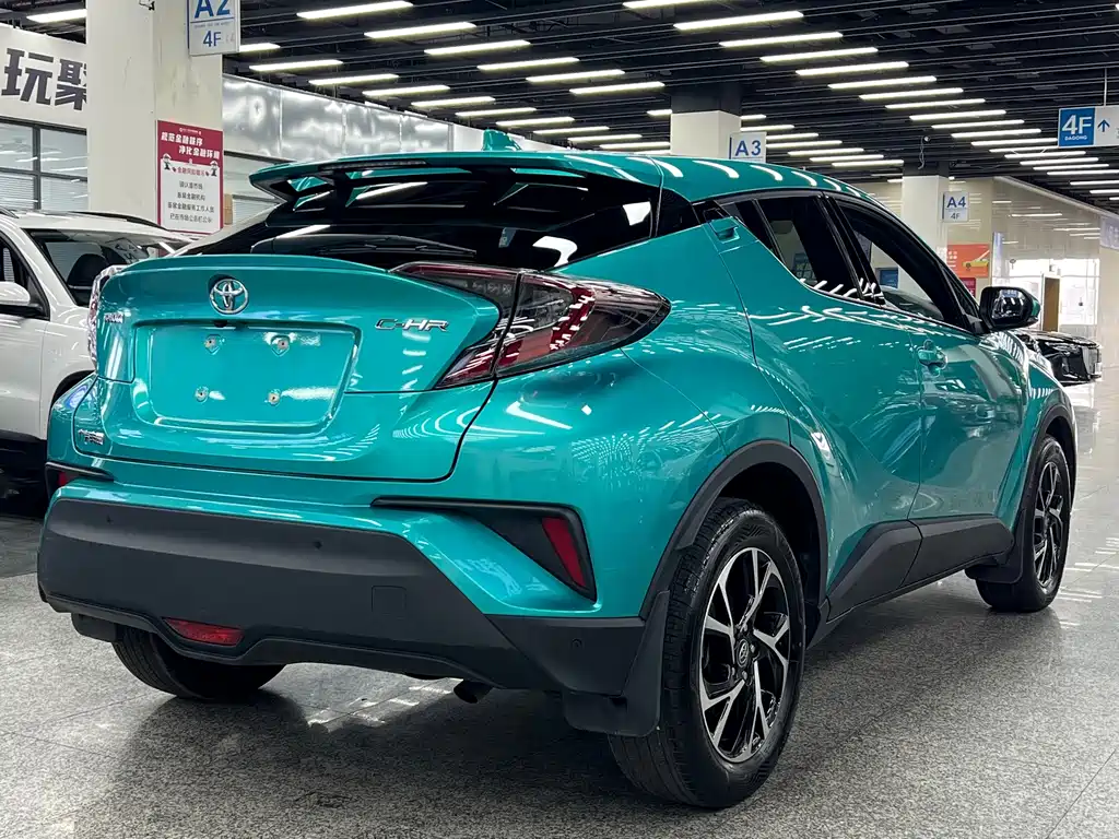 Toyota C-HR — миниатюра 11