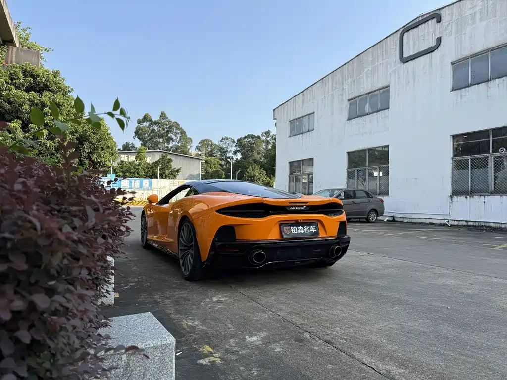 McLaren GT — миниатюра 7