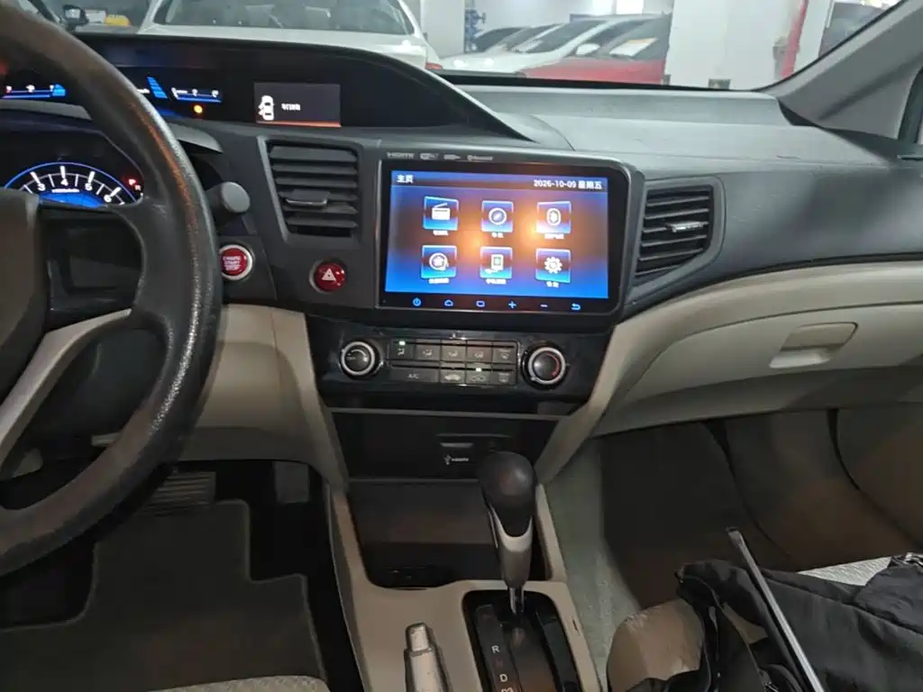 Honda Civic — миниатюра 13