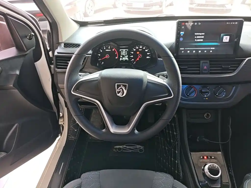 Baojun 310W — миниатюра 11