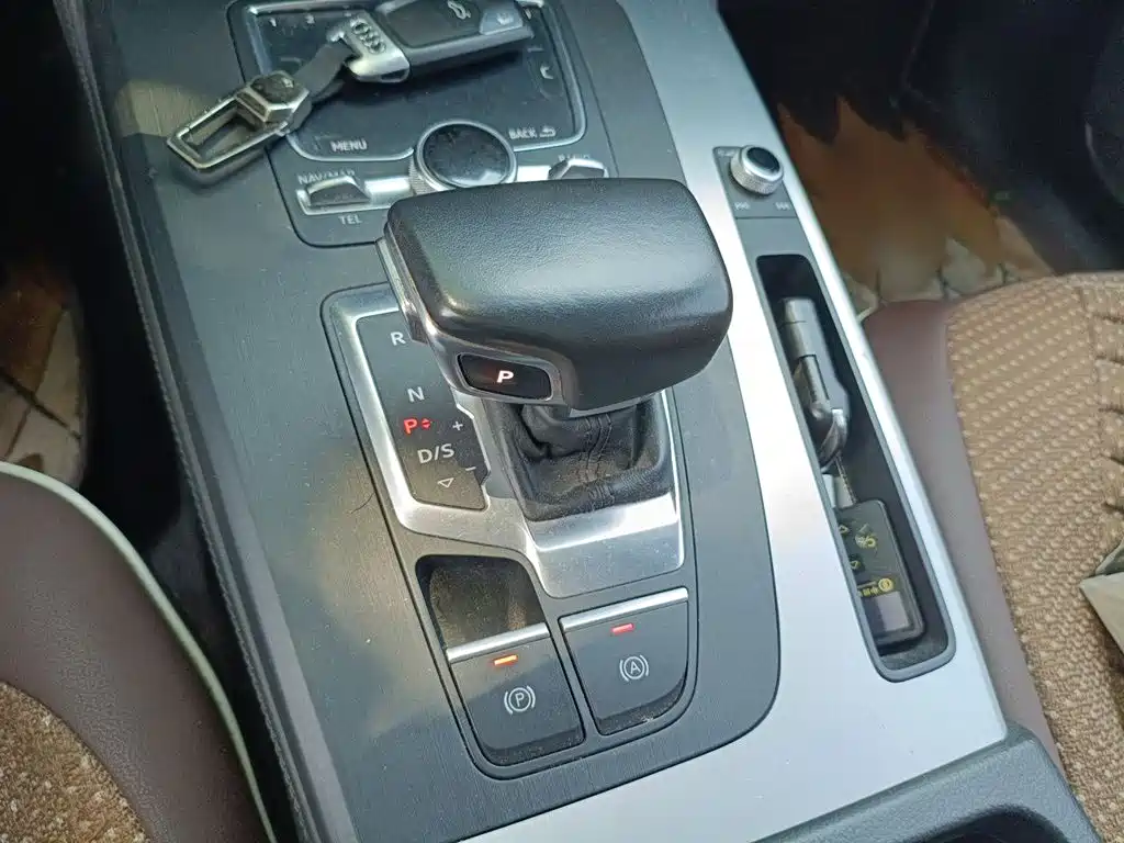 Audi Q5L — миниатюра 7