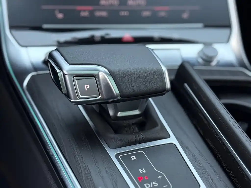 Audi A6L 2026 45 TFSI quattro