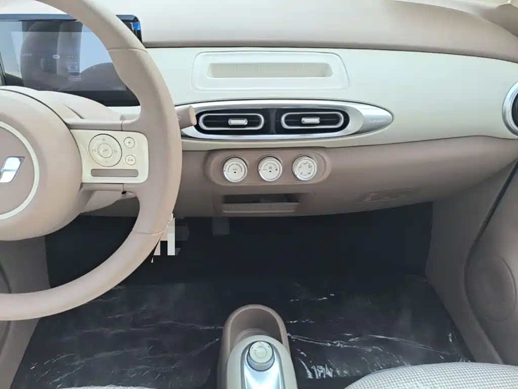 Wuling MINIEV — миниатюра 13