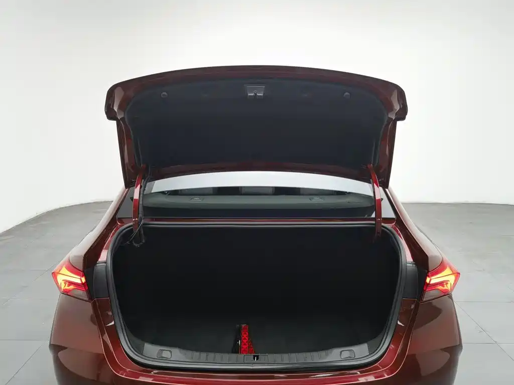 Buick Verano — миниатюра 16