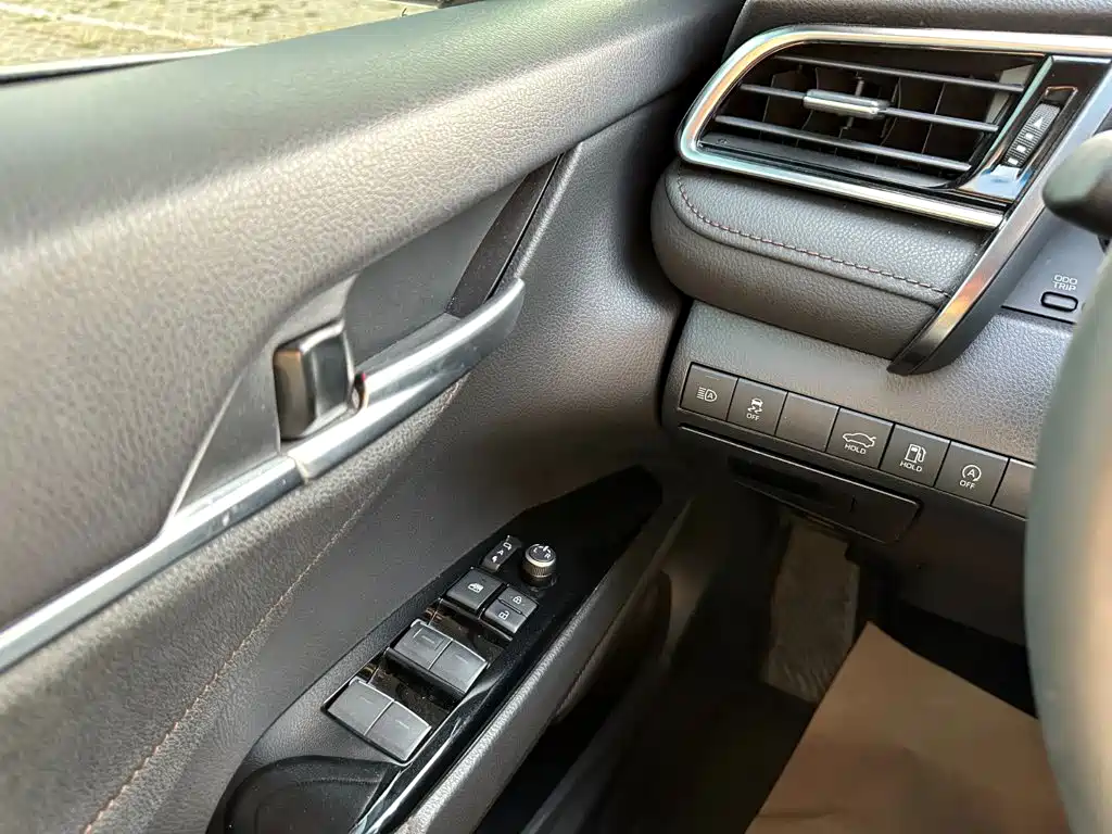 Toyota Camry — миниатюра 22