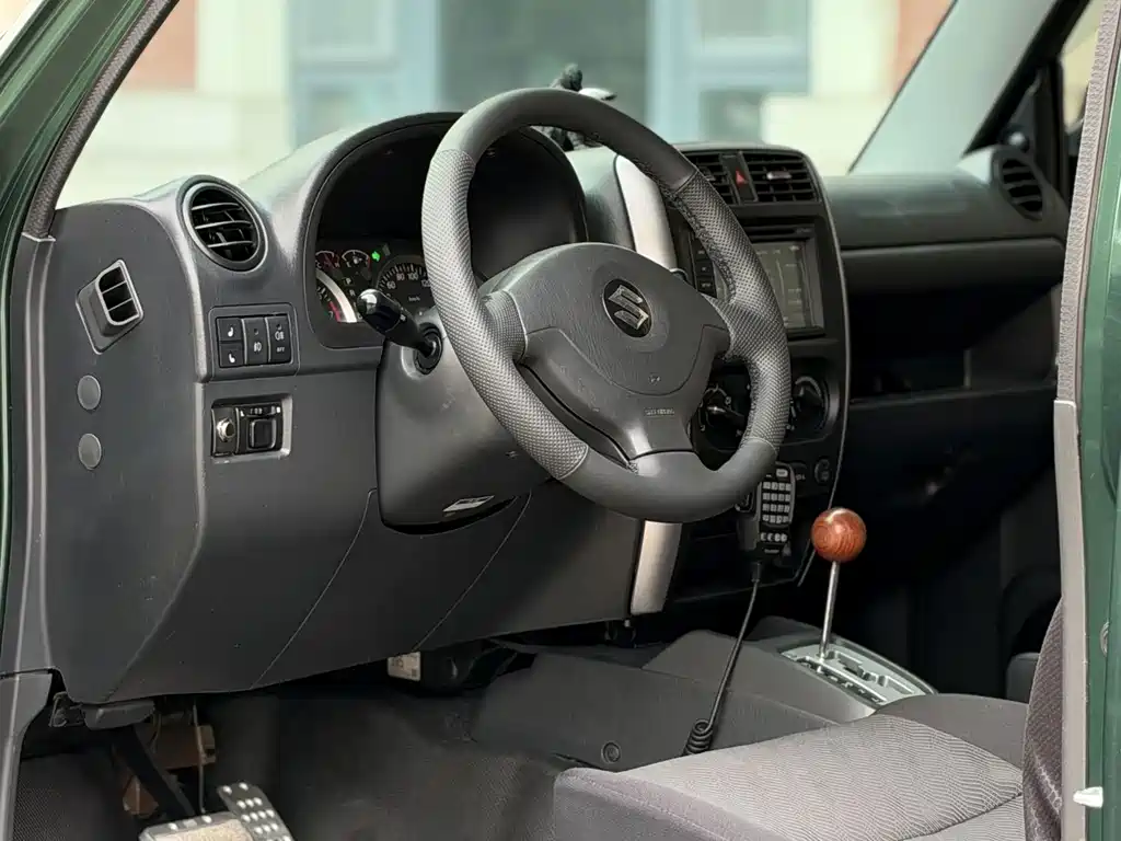 Suzuki Jimny — миниатюра 19
