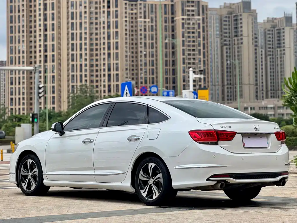 Honda Spirior 2015 2.4L Luxury
