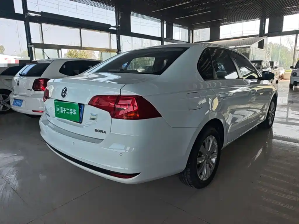 Volkswagen Bora — миниатюра 7
