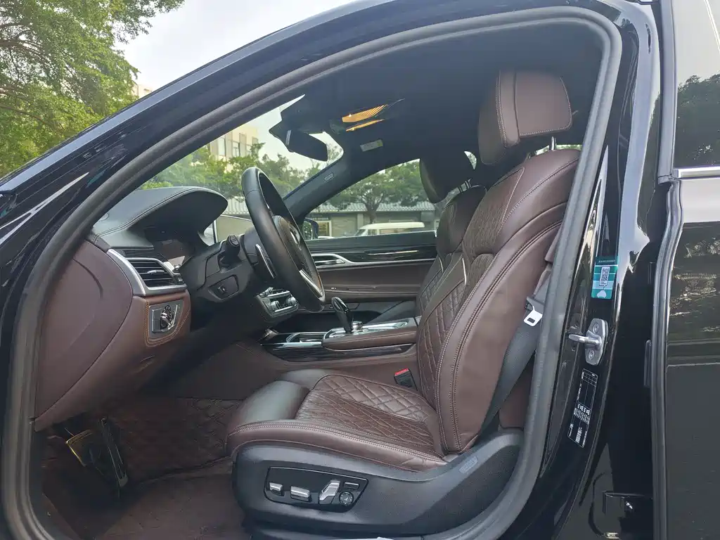 BMW 7 Series 7 2019 740Li Lead M Sport