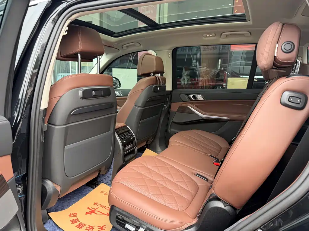 BMW X7 — миниатюра 14