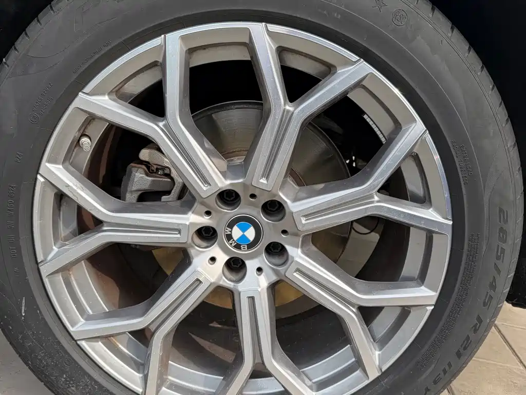 BMW X7 — миниатюра 27