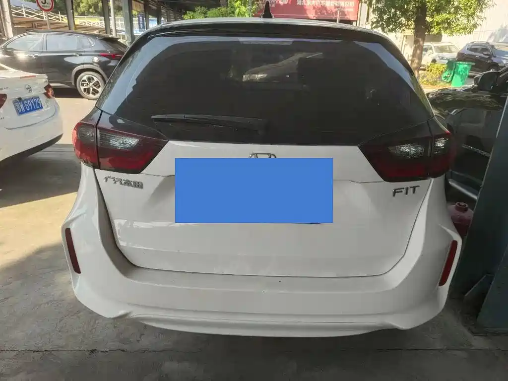 Honda Fit — миниатюра 11