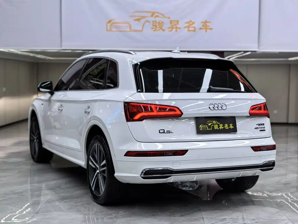 Audi Q5L 2020 45 TFSI Premium Fashion