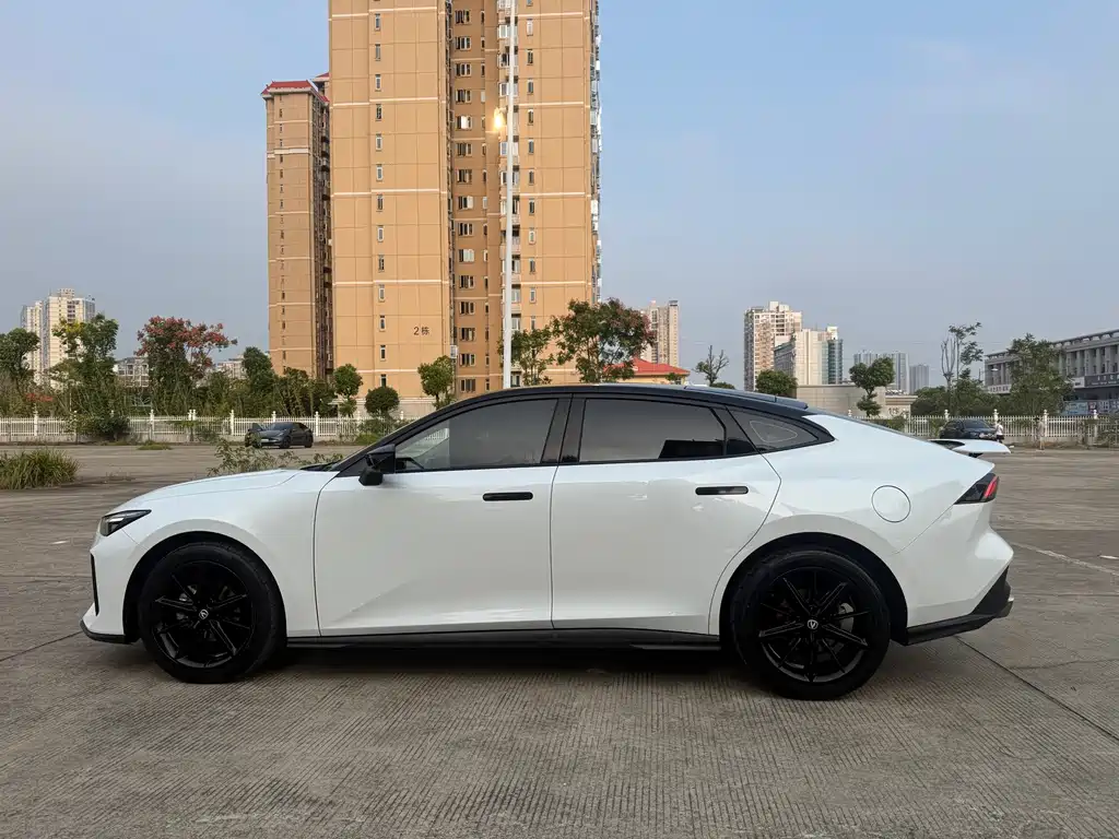 Changan UNI-V — миниатюра 10