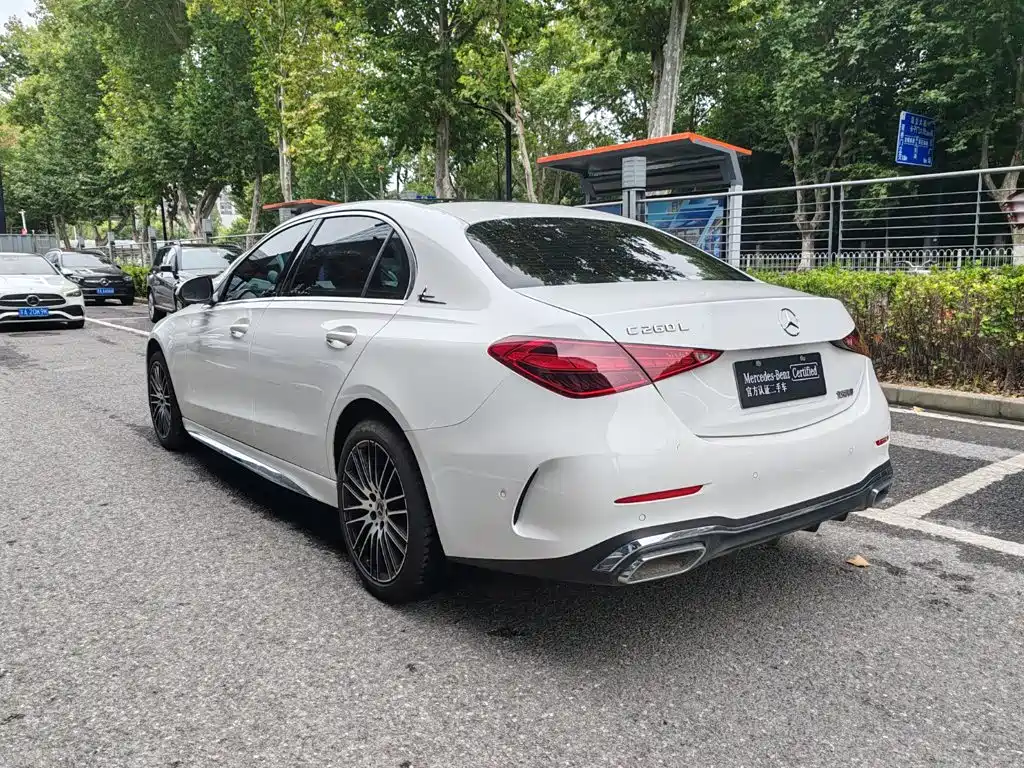 Mercedes-Benz C-Class — миниатюра 3