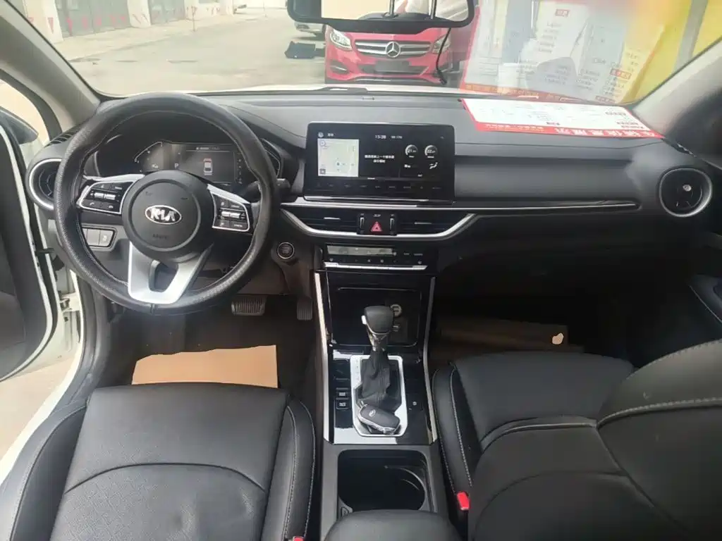 Kia K3 — миниатюра 10