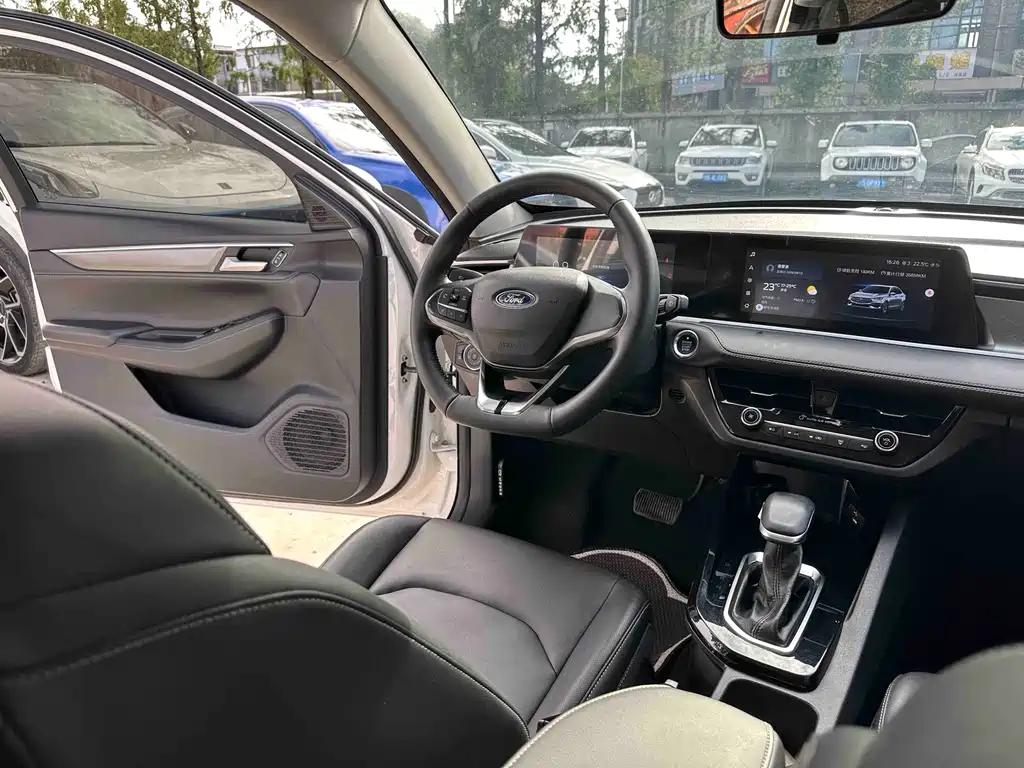 Ford Escort — миниатюра 6