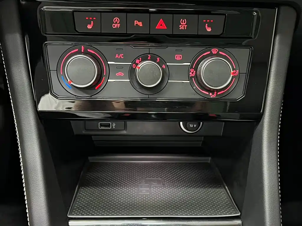 Jetta VS7 280TSI Auto Highlight Delight Edition, фото 12