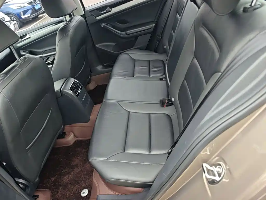 Volkswagen Sagitar — миниатюра 17