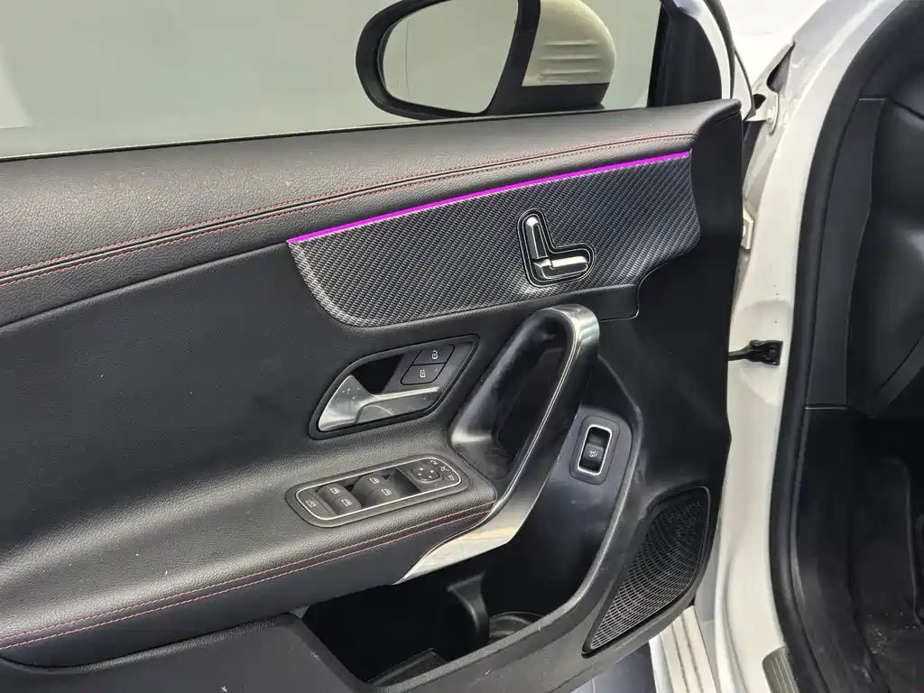 Mercedes-Benz A-Class — миниатюра 17