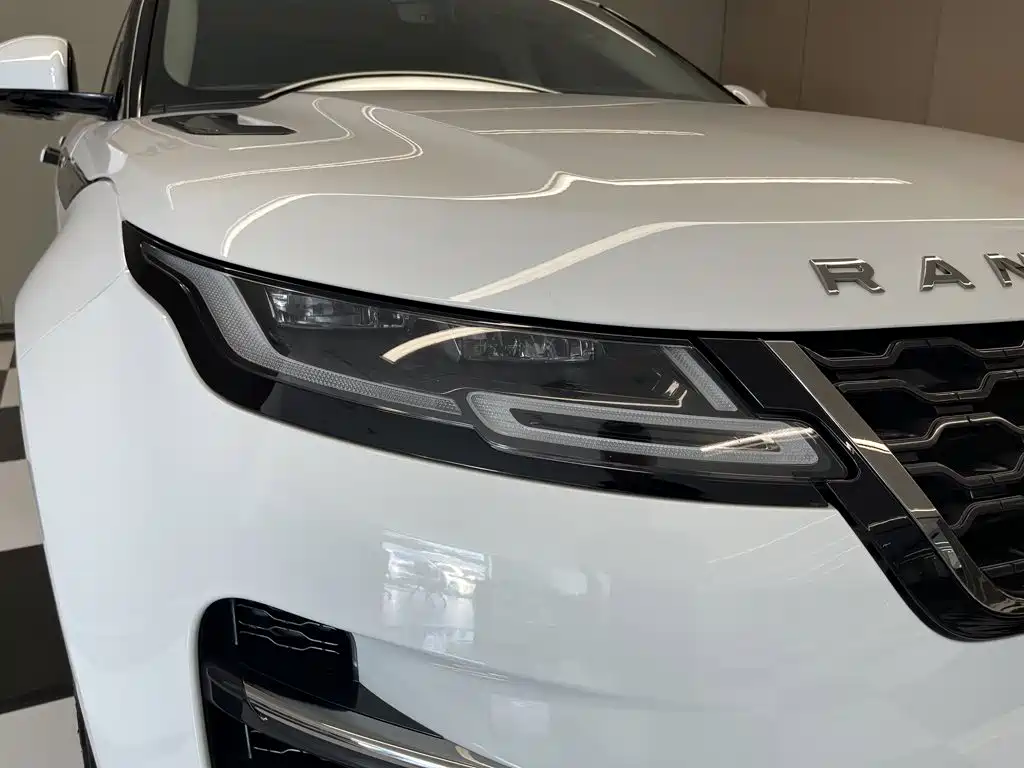 Land Rover Evoque PHEV — миниатюра 8