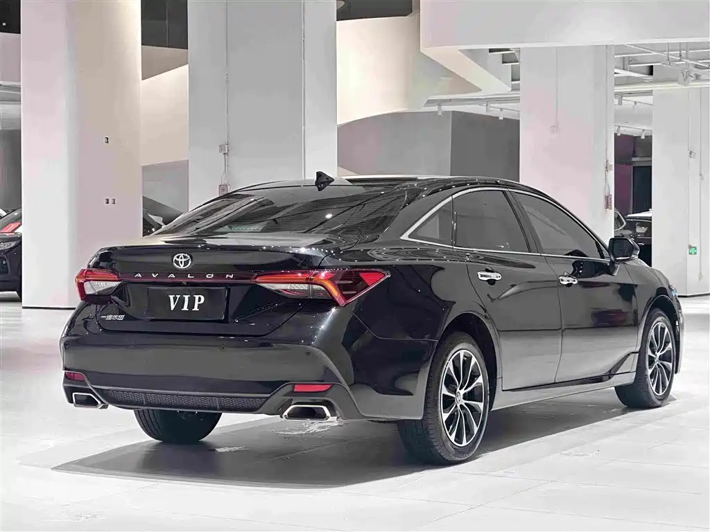 Toyota Avalon — миниатюра 9