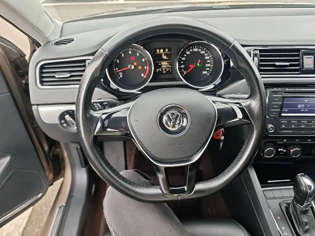 Volkswagen Sagitar — миниатюра 11