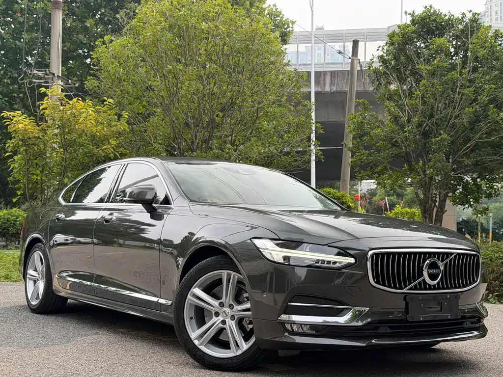 Volvo S90 — миниатюра 3