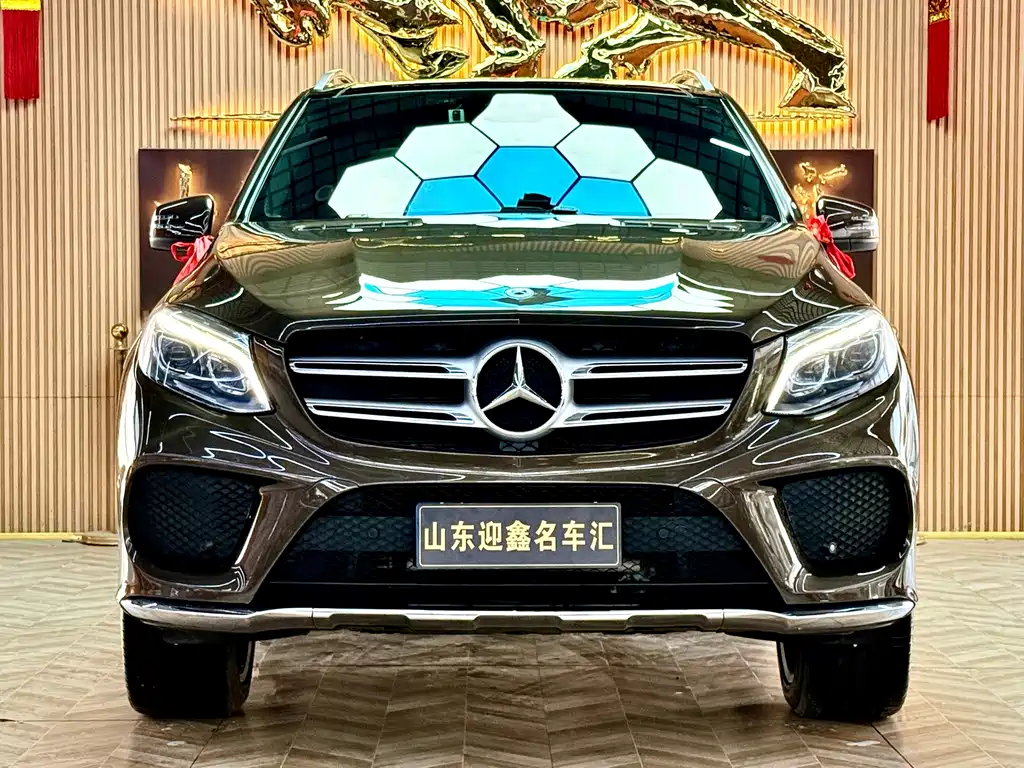 Mercedes-Benz GLE (Import) — миниатюра 2