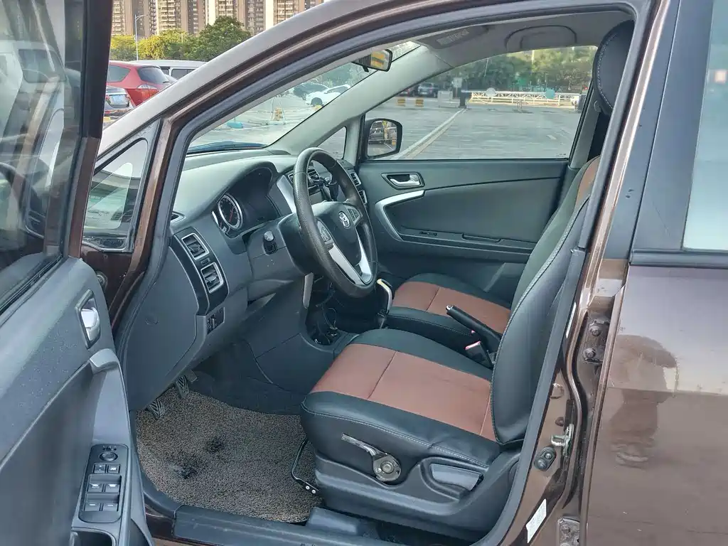 Suzuki Liana A6 — миниатюра 9