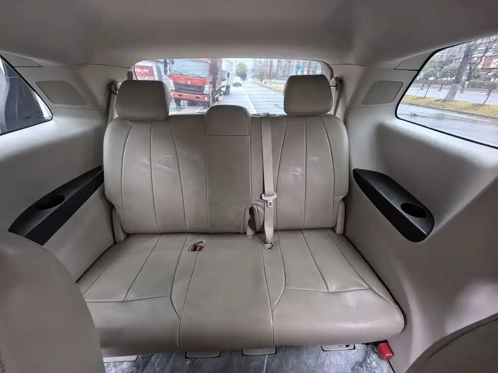 Buick GL8 — миниатюра 7