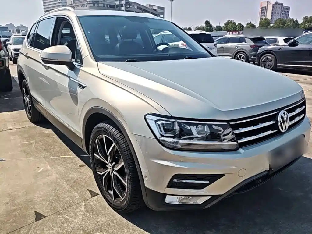 Volkswagen Tiguan L — миниатюра 4