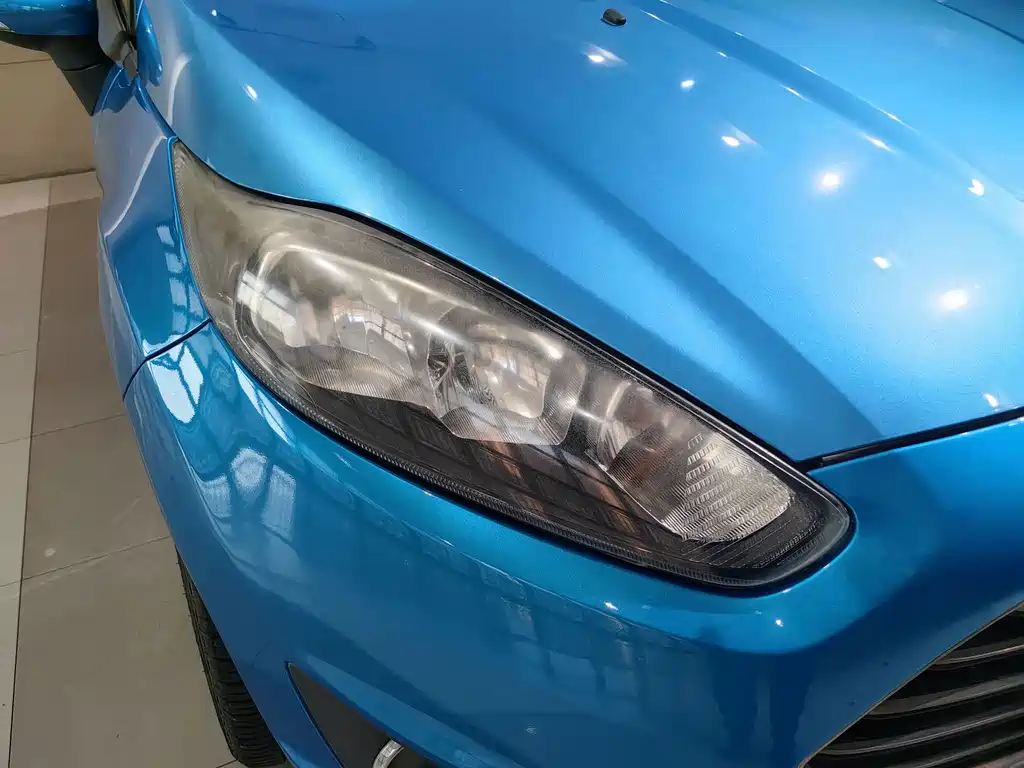 Ford Fiesta Hatchback 1.5L Auto Fashion Type, фото 8
