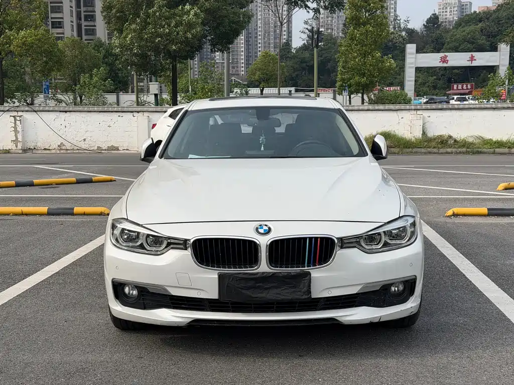 BMW 3 Series — миниатюра 2