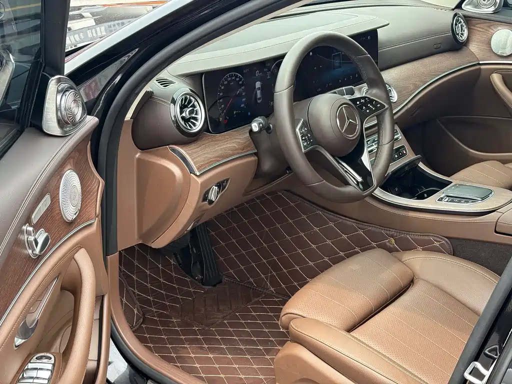 Mercedes-Benz E-Class E 2023 E 260 L