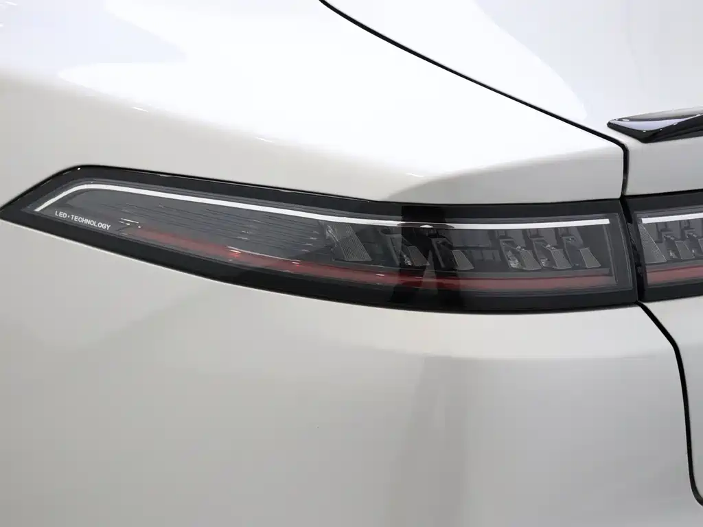 Dongfeng eπ007 2024 620Pro