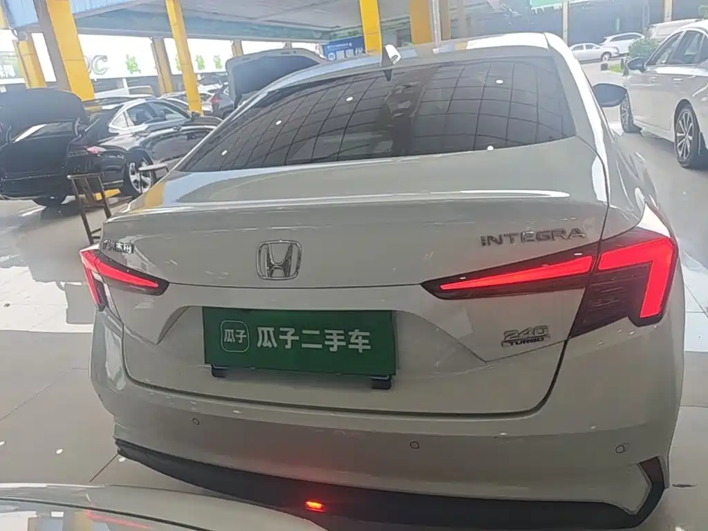 Honda Integra — миниатюра 6