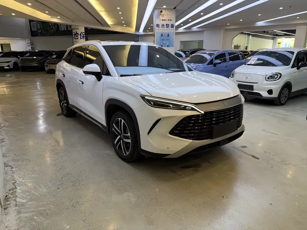 BYD L DM-i — миниатюра 3