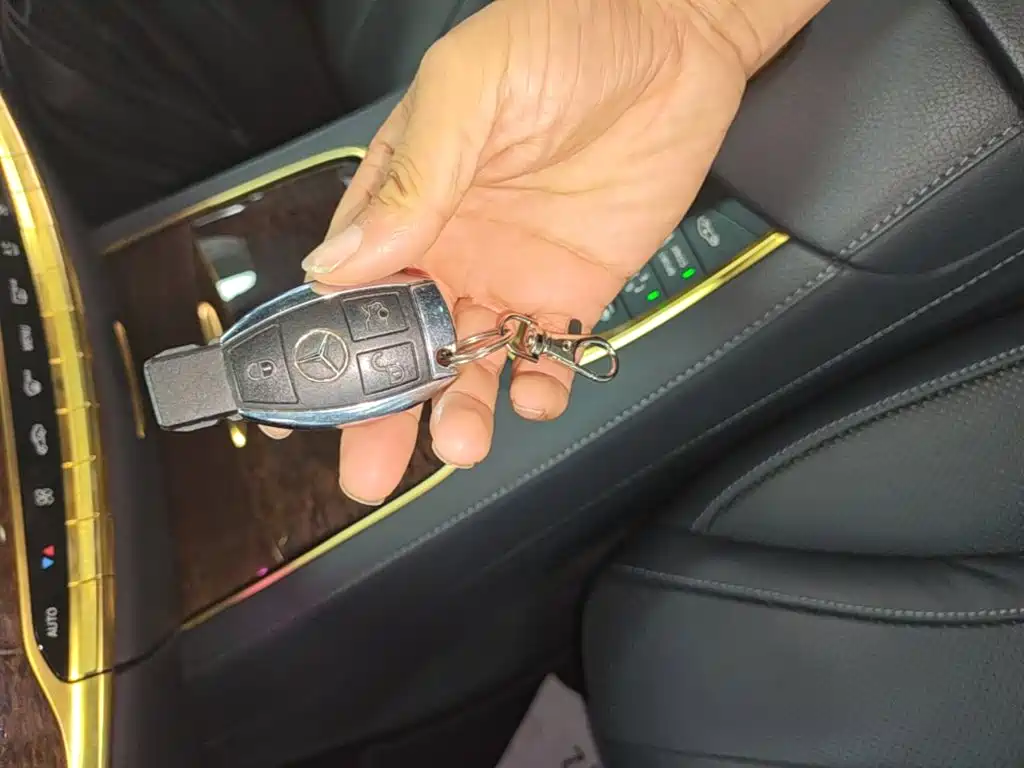 Mercedes-Benz S-Class — миниатюра 9