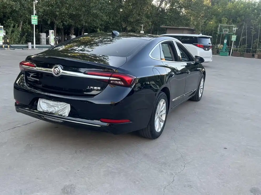 Buick LaCrosse — миниатюра 9