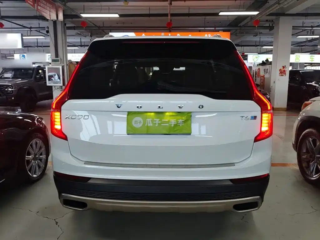 Volvo XC90 — миниатюра 6