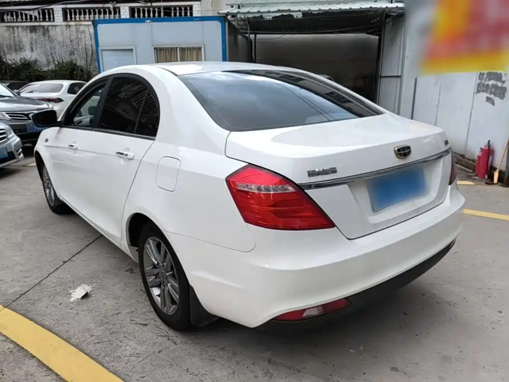 Geely Emgrand — миниатюра 5