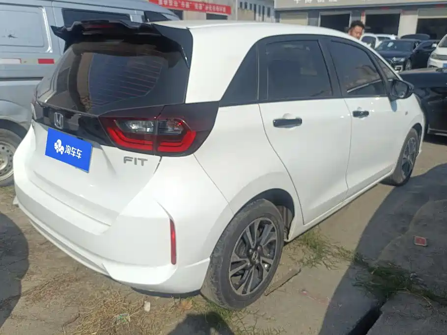 Honda Fit — миниатюра 3