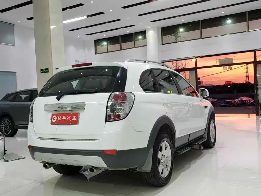 Chevrolet Captiva — миниатюра 12