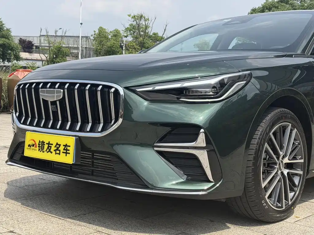 Geely Emgrand 2026 5 1.5T DCT Flagship
