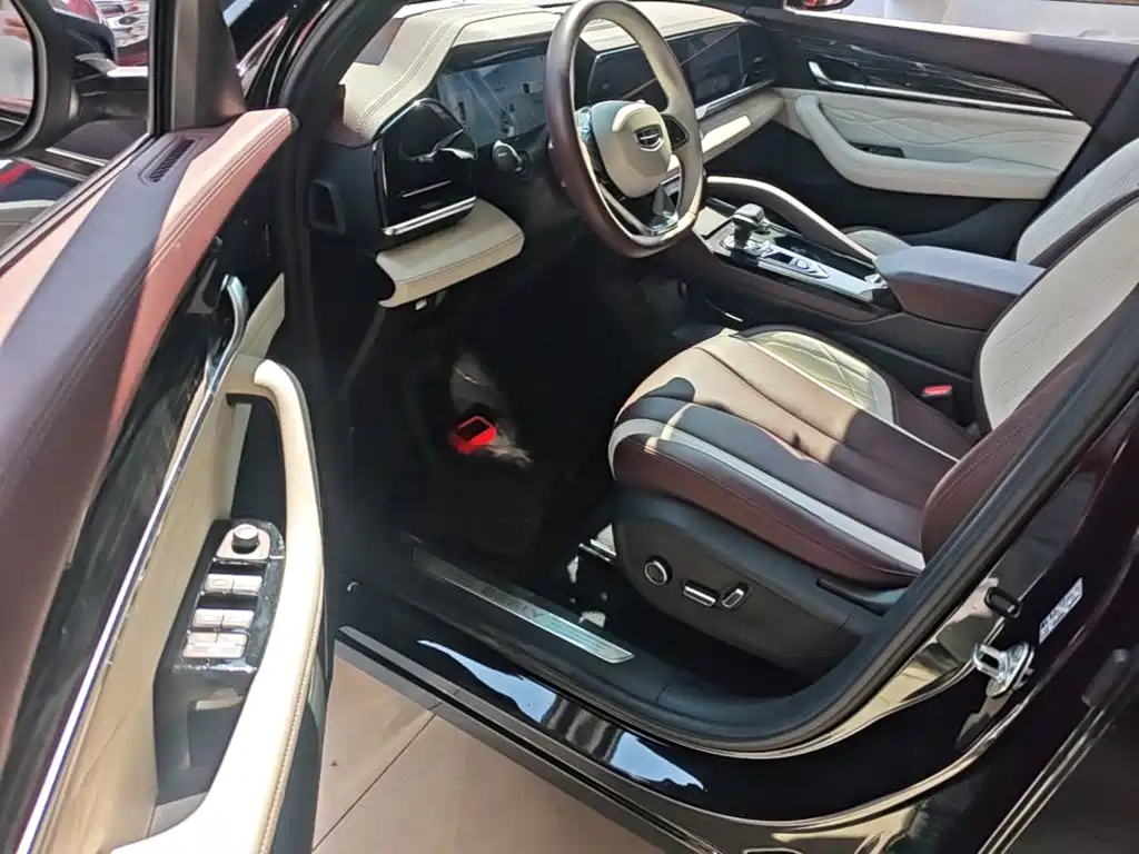 Geely Xingyue L — миниатюра 16
