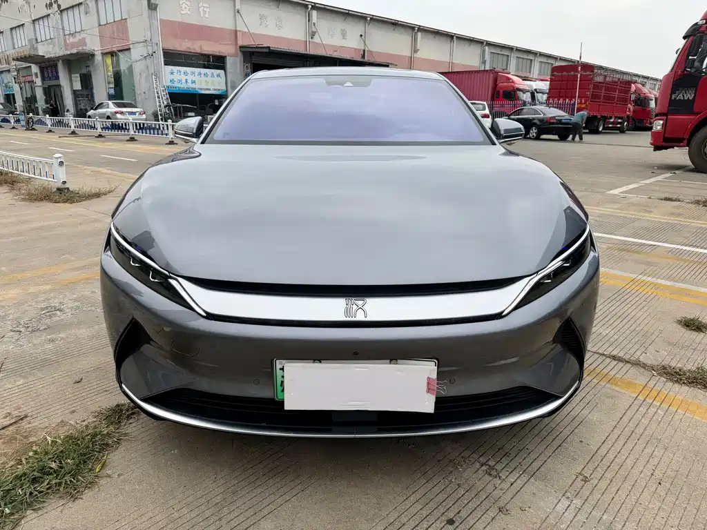 BYD Han — миниатюра 2