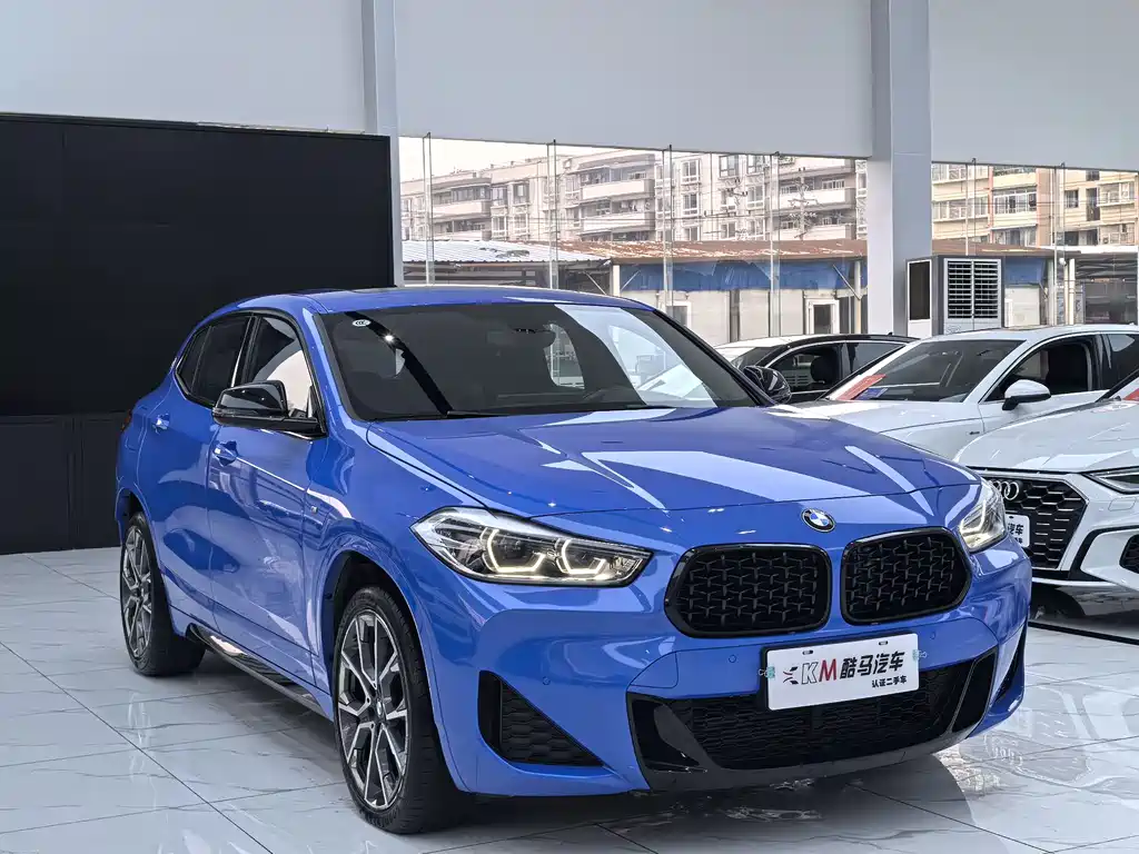 BMW X2