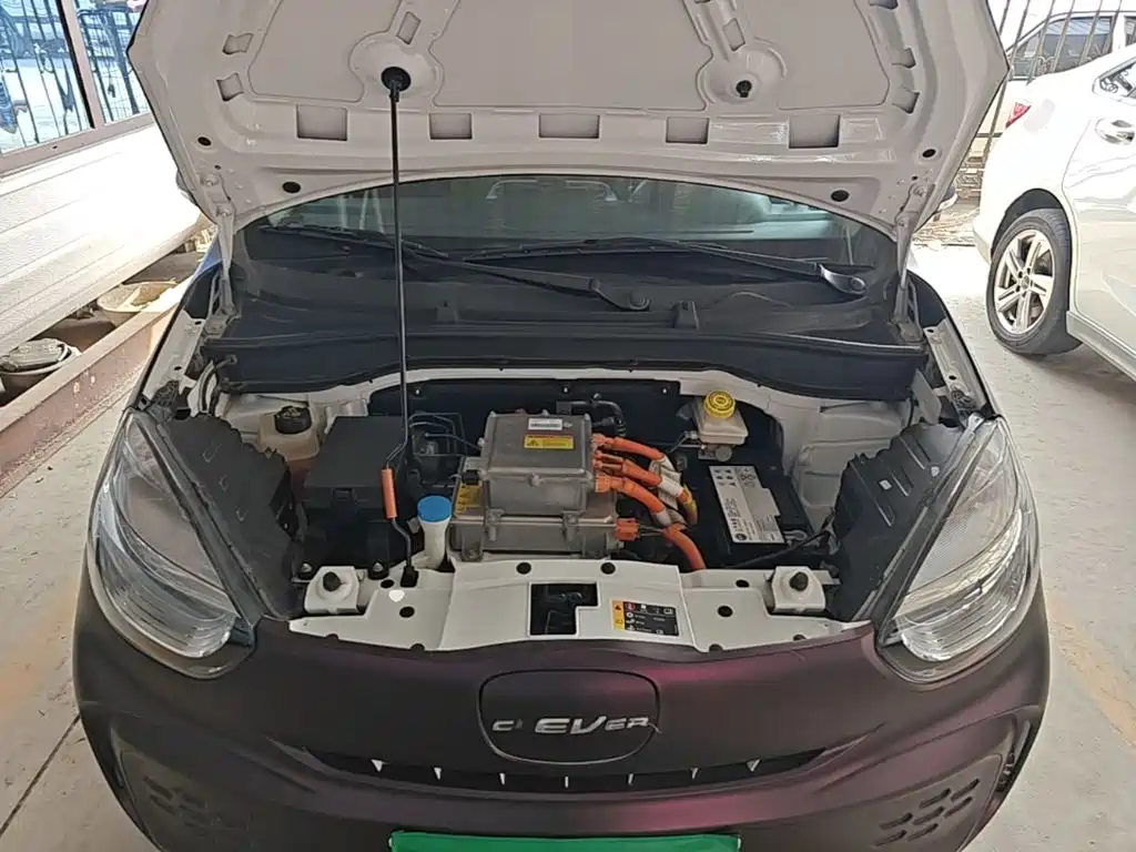 Roewe Clever — миниатюра 20